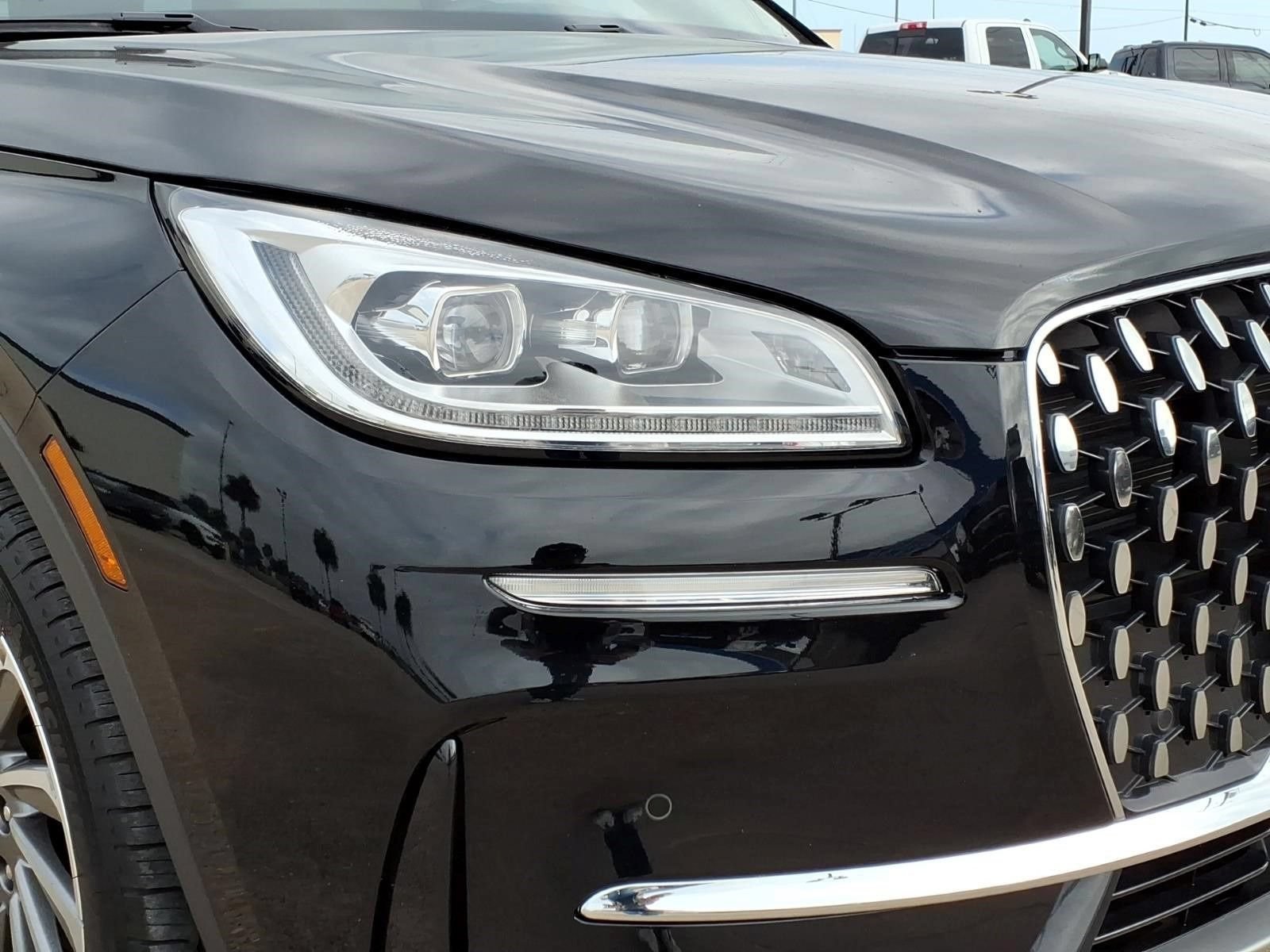 Used 2025 Lincoln Corsair Reserve AWD/4WD image 12