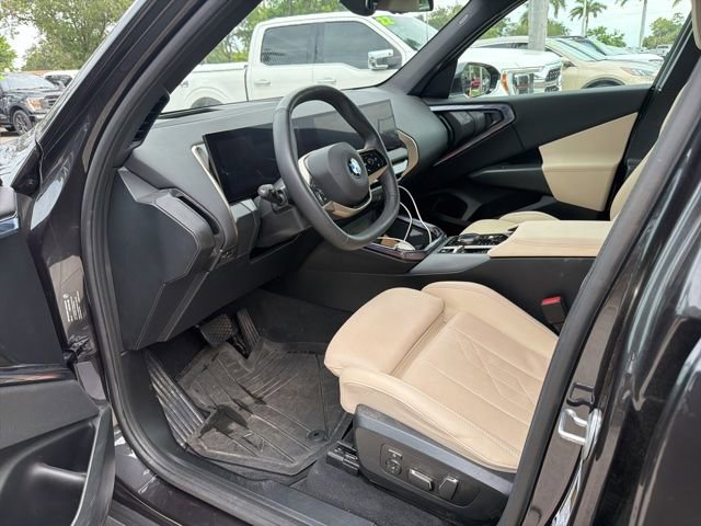 Used 2025 BMW X3 xDrive30i w/ Premium Package AWD/4WD image 4