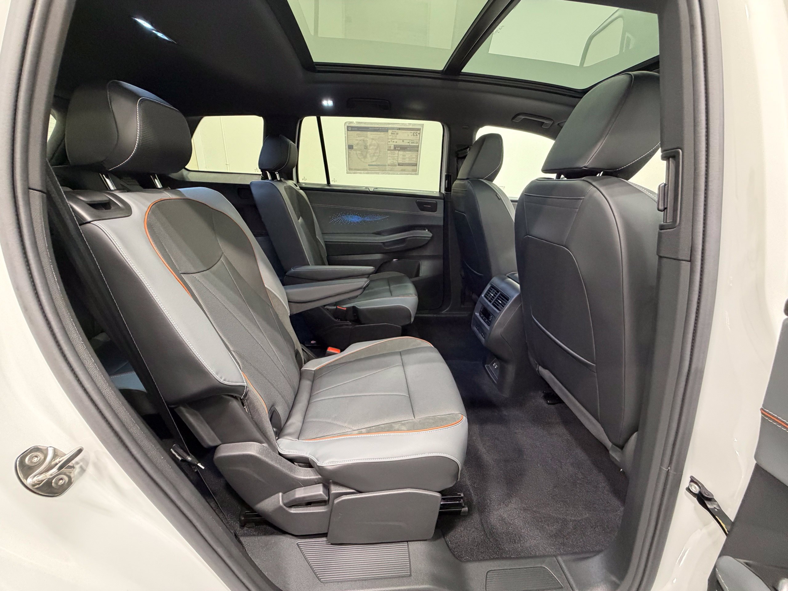 New 2027 Volkswagen Atlas SEL Premium R-Line AWD/4WD image 37