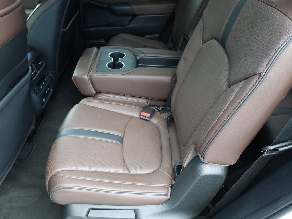 Used 2023 Honda Pilot Elite image 19