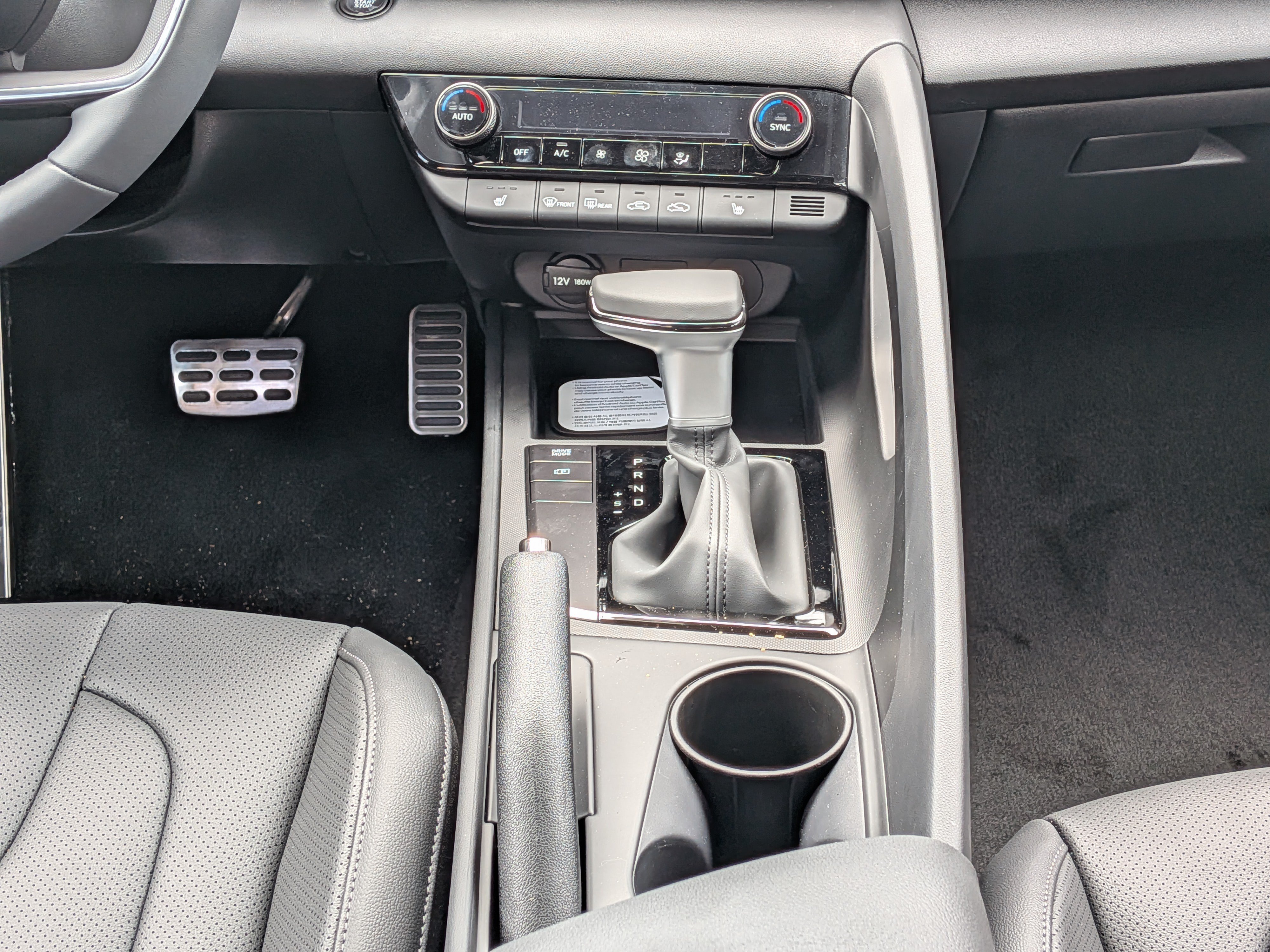 New 2026 Hyundai Elantra SEL Sport FWD image 19