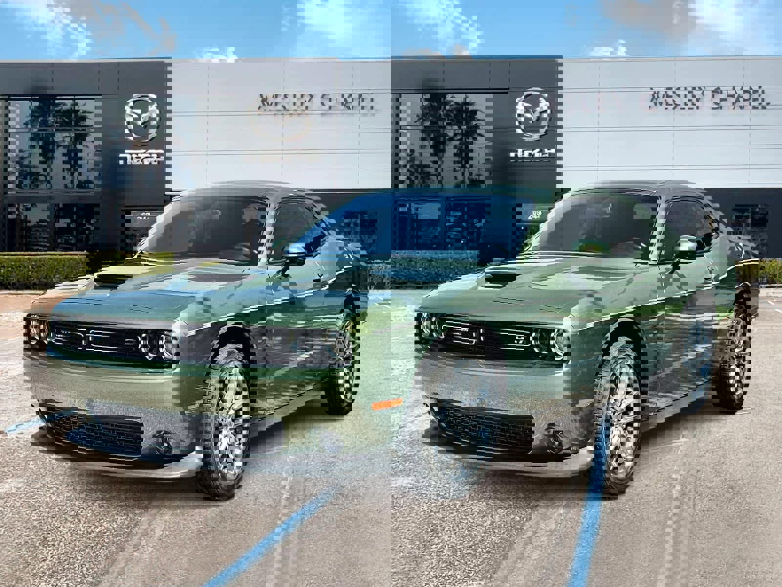 Used 2022 Dodge Challenger GT image 1