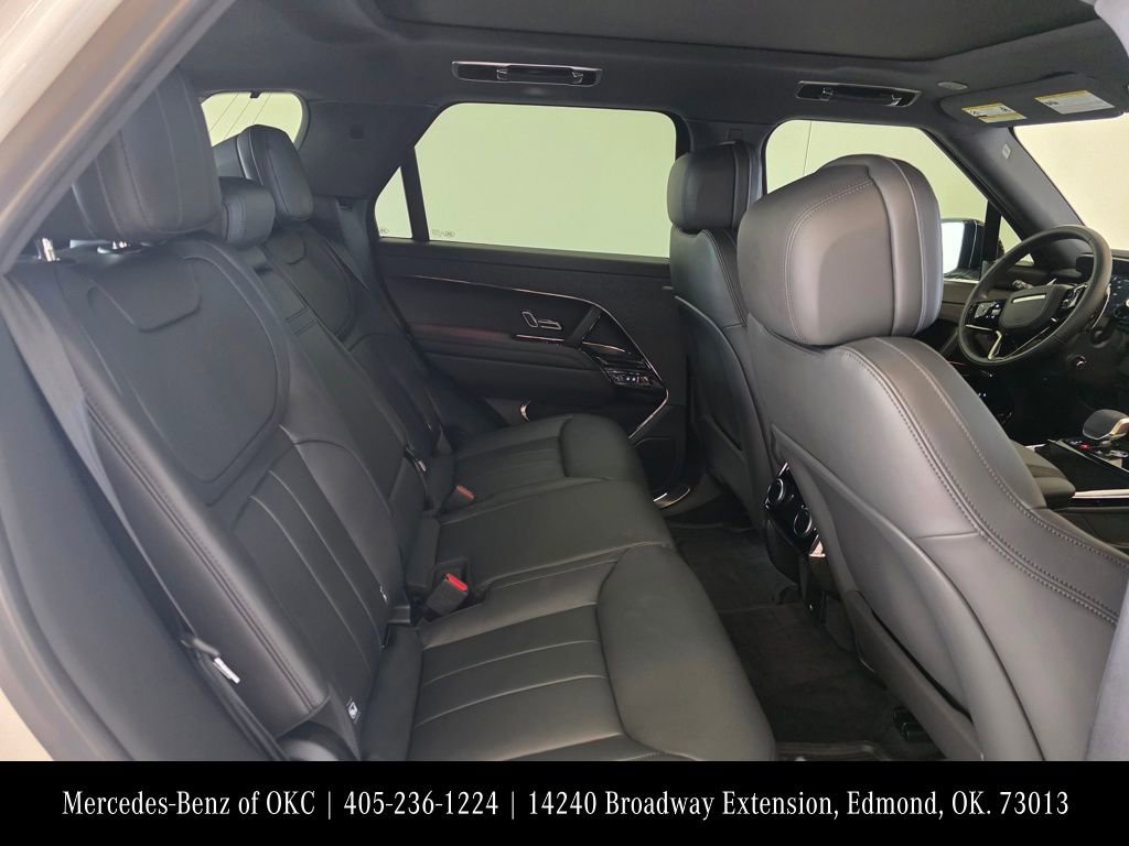 Used 2025 Land Rover Range Rover Sport Dynamic SE image 23