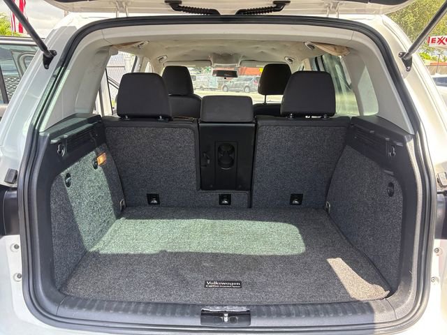 Used 2014 Volkswagen Tiguan S image 10