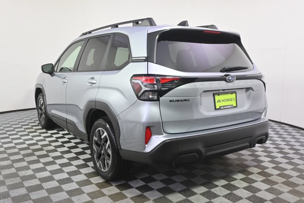 Used 2025 Subaru Forester Premium AWD/4WD image 4