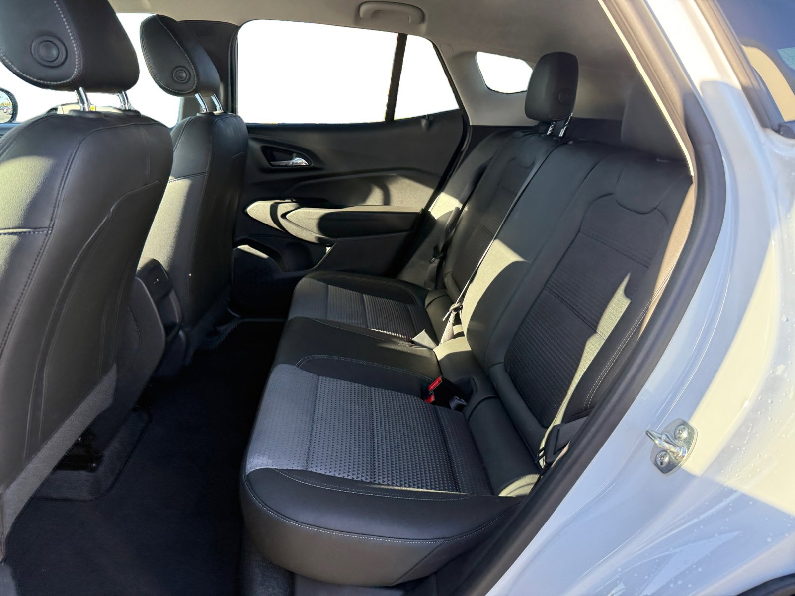 Used 2025 Chevrolet Trax LT w/ Driver Confidence Package image 16