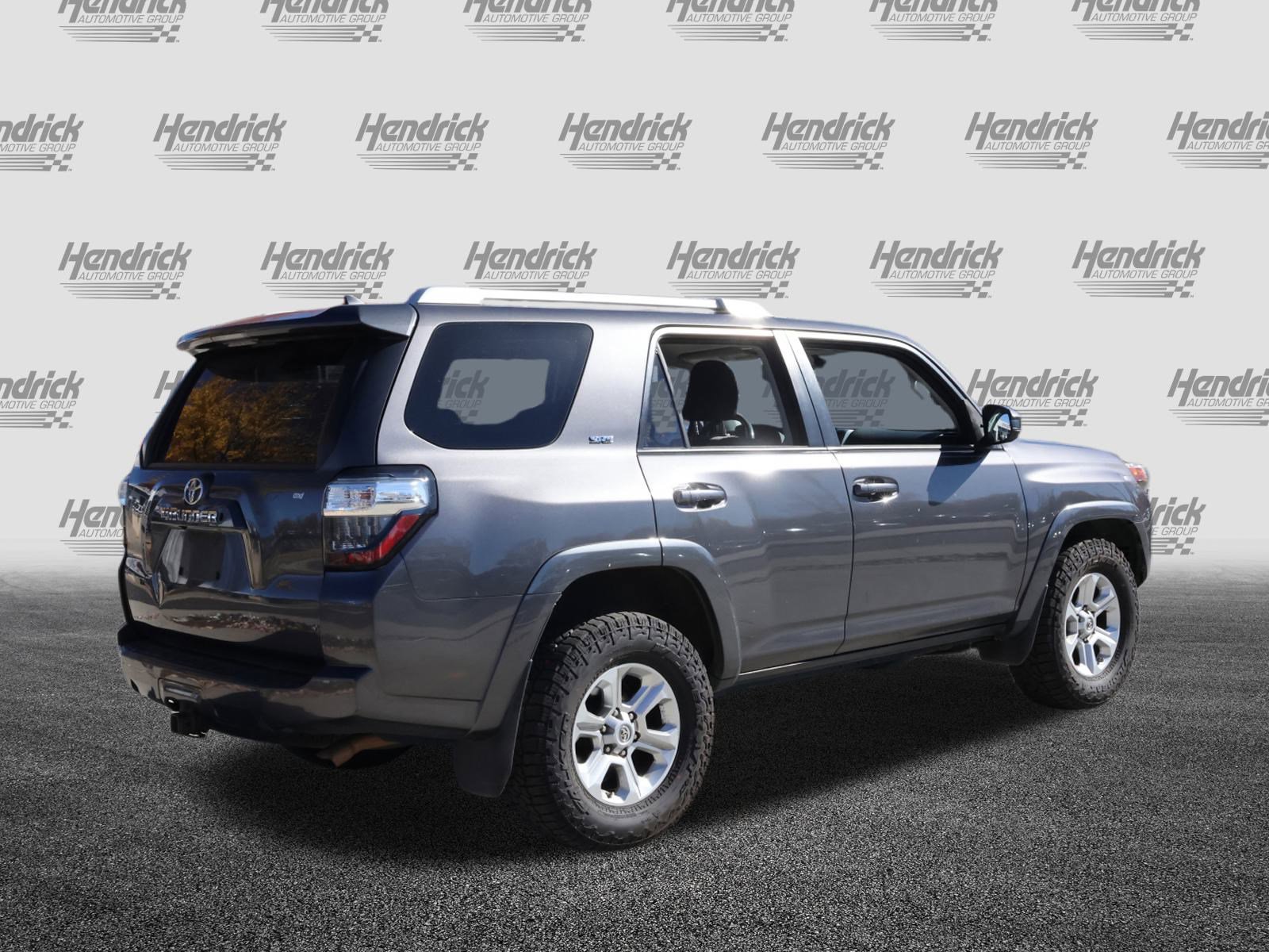 Used 2014 Toyota 4Runner SR5 image 9