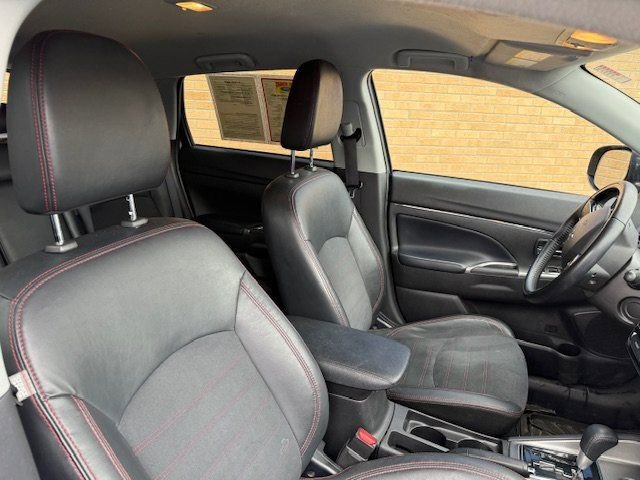 Used 2022 Mitsubishi Outlander Sport SE image 22