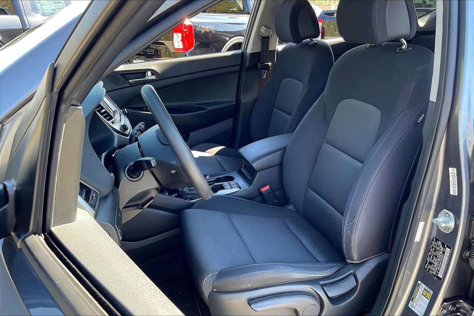 Used 2018 Hyundai Tucson SE image 23