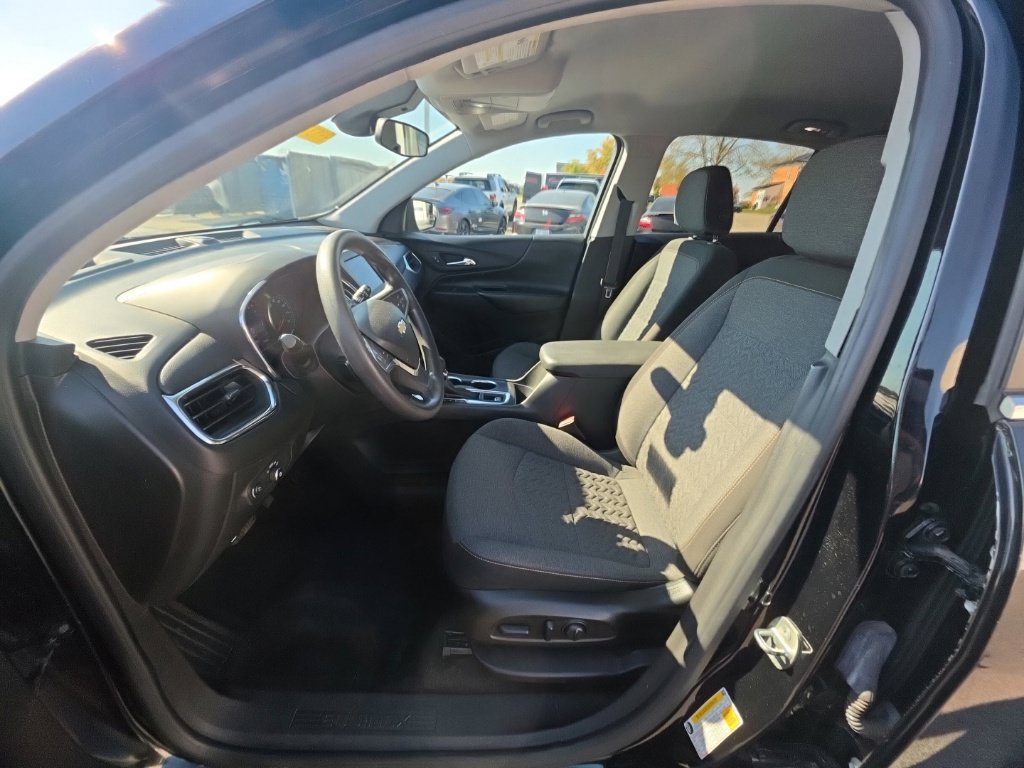 Used 2022 Chevrolet Equinox LT AWD/4WD image 13