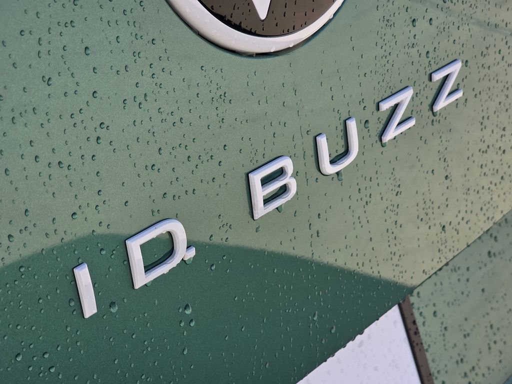 New 2025 Volkswagen ID. Buzz Pro S Plus image 7