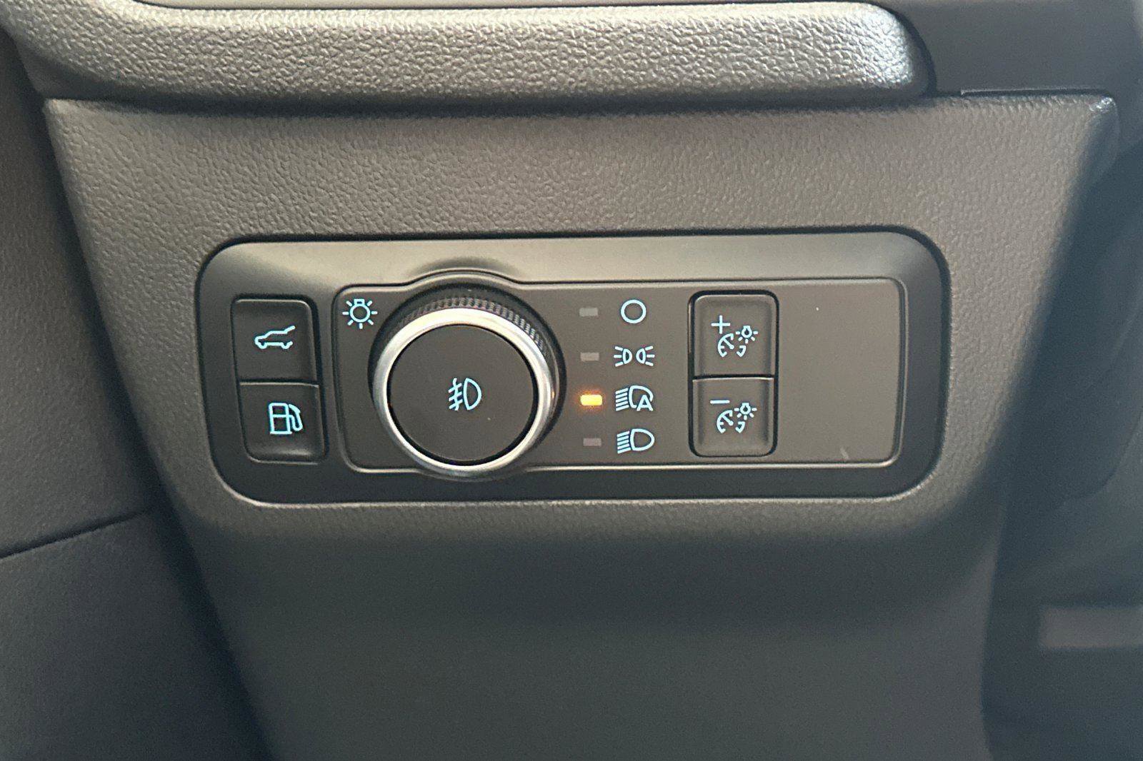 New 2025 Ford Escape SE image 23