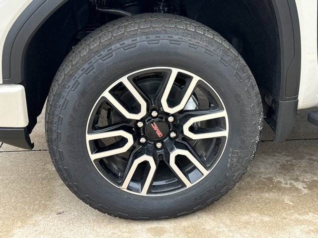New 2026 GMC Sierra 1500 AT4 w/ AT4 Premium Package image 17