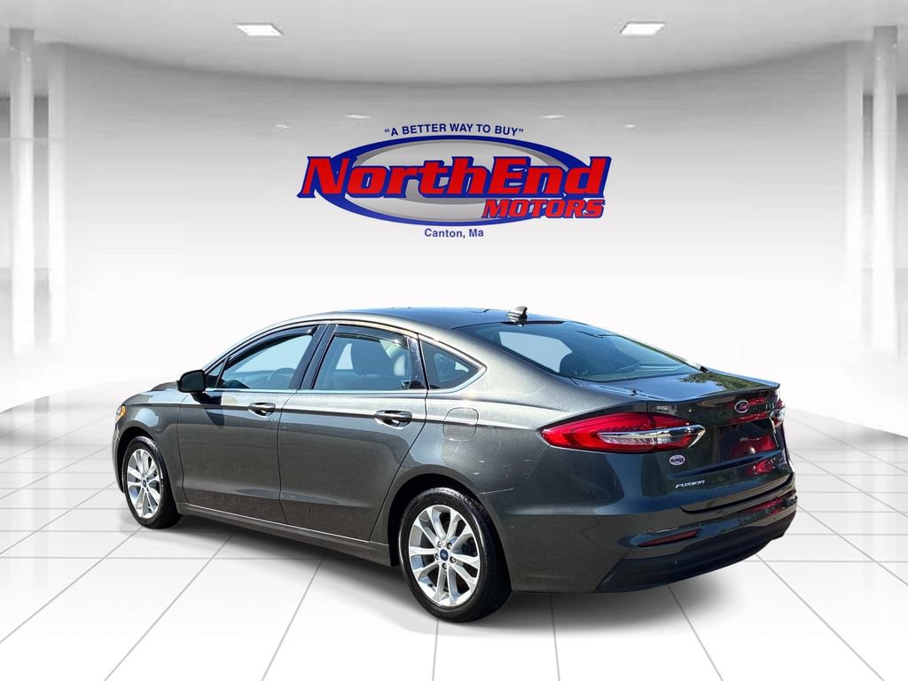Used 2020 Ford Fusion SE FWD image 6