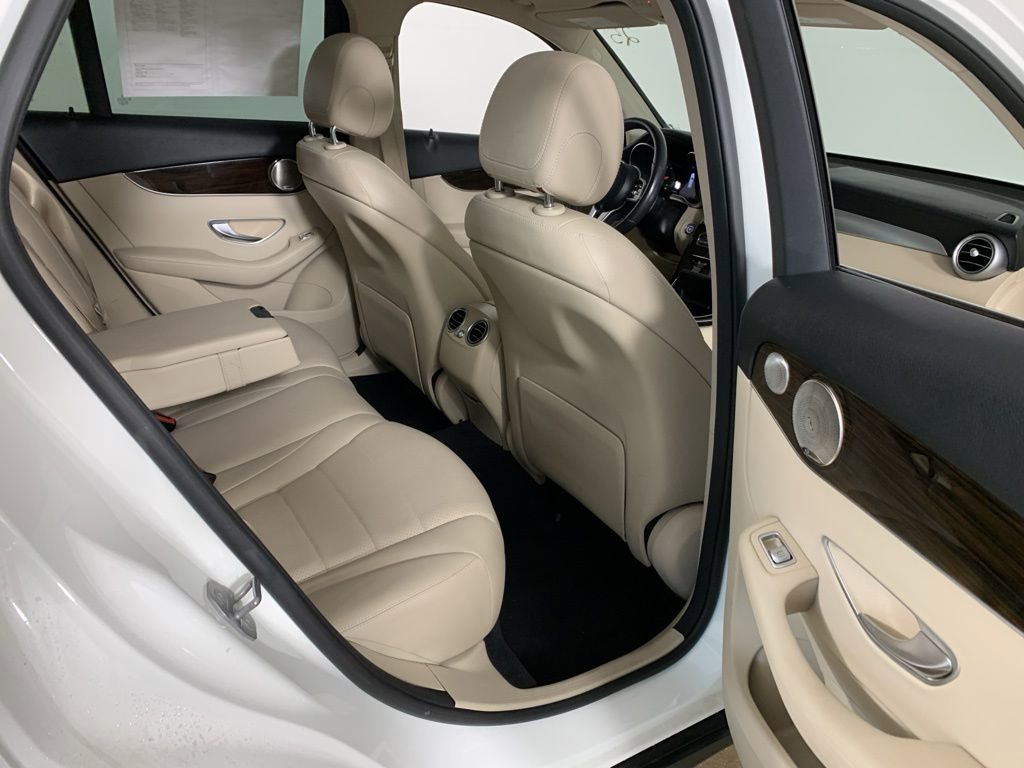 Used 2021 Mercedes-Benz GLC 300 image 36