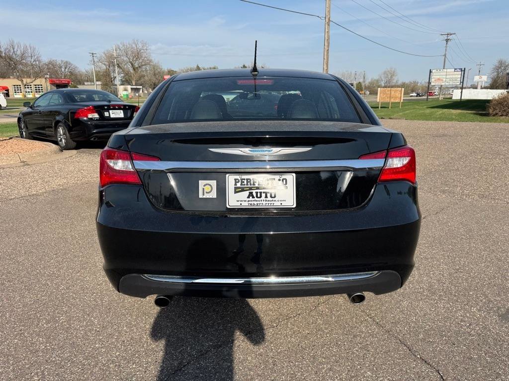 Used 2013 Chrysler 200 Limited w/ Sun/Sound Group FWD image 6