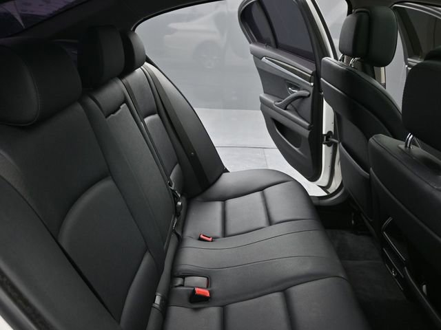Used 2013 BMW 528i Sedan image 19
