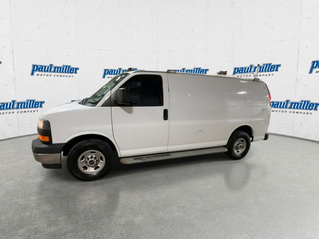Used 2020 GMC Savana 2500 w/ Driver Convenience Package RWD image 5