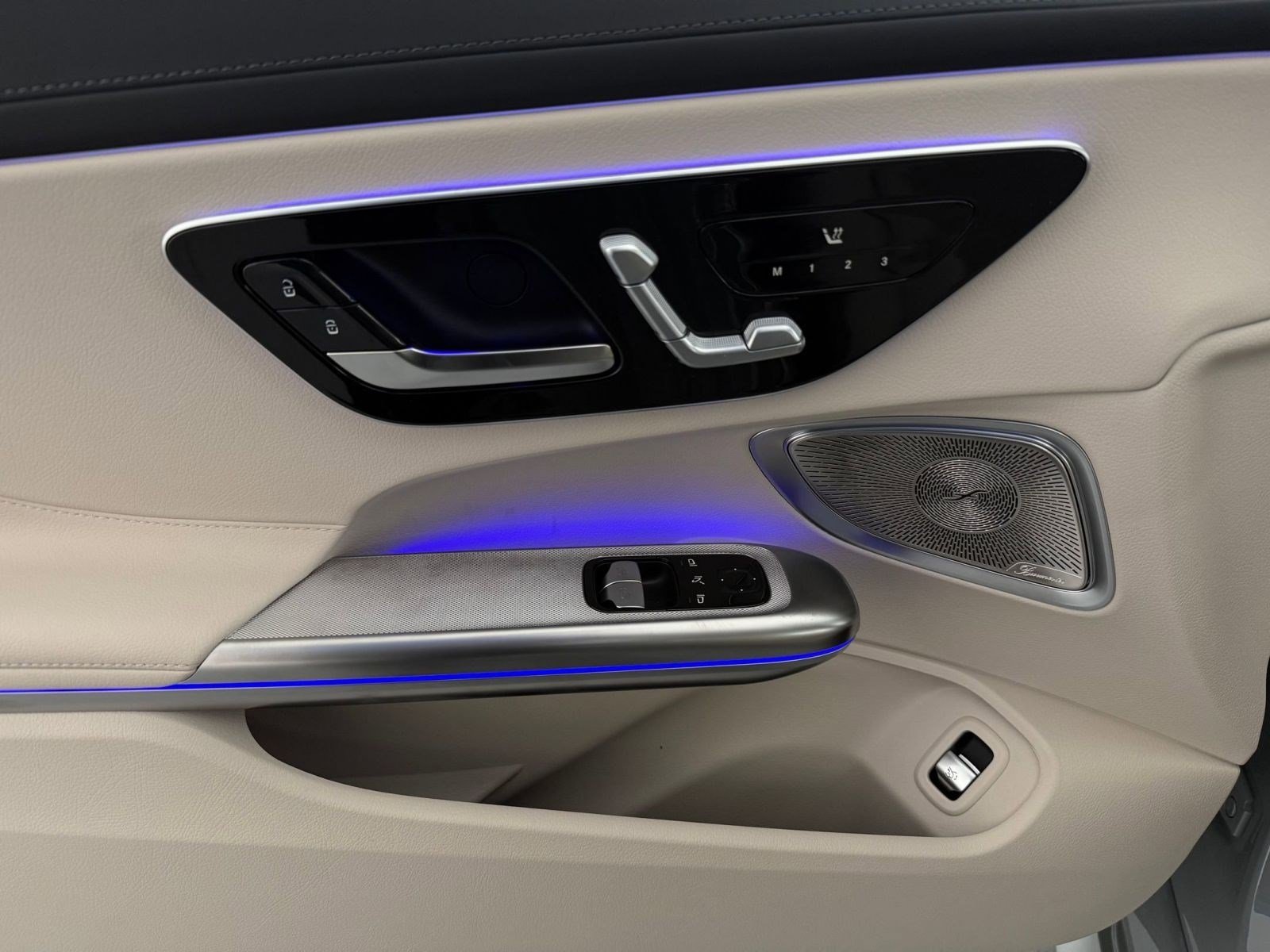 New 2026 Mercedes-Benz CLE 450 4MATIC Coupe image 11