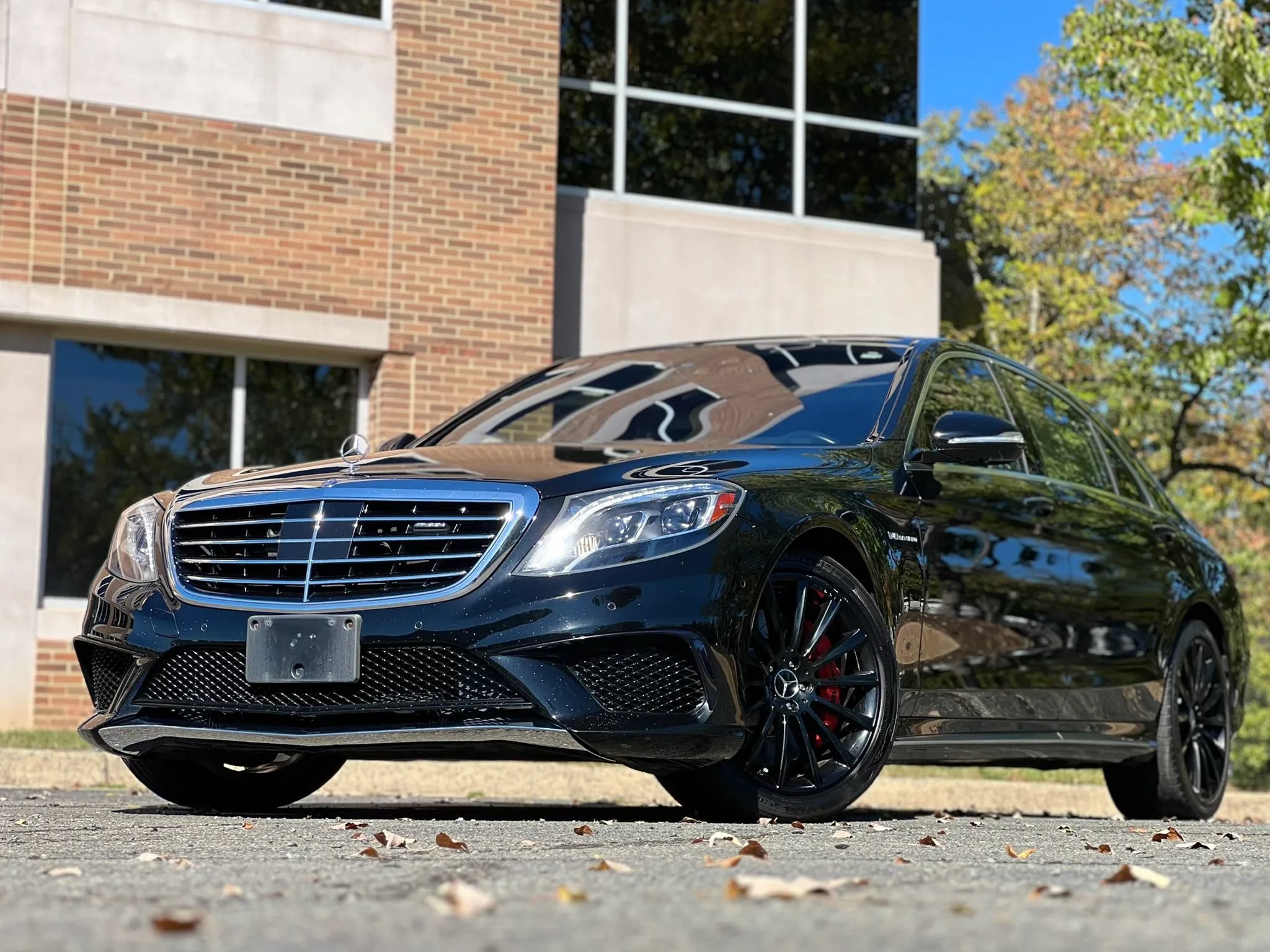 Used 2015 Mercedes-Benz S 63 AMG 4MATIC Sedan image 9