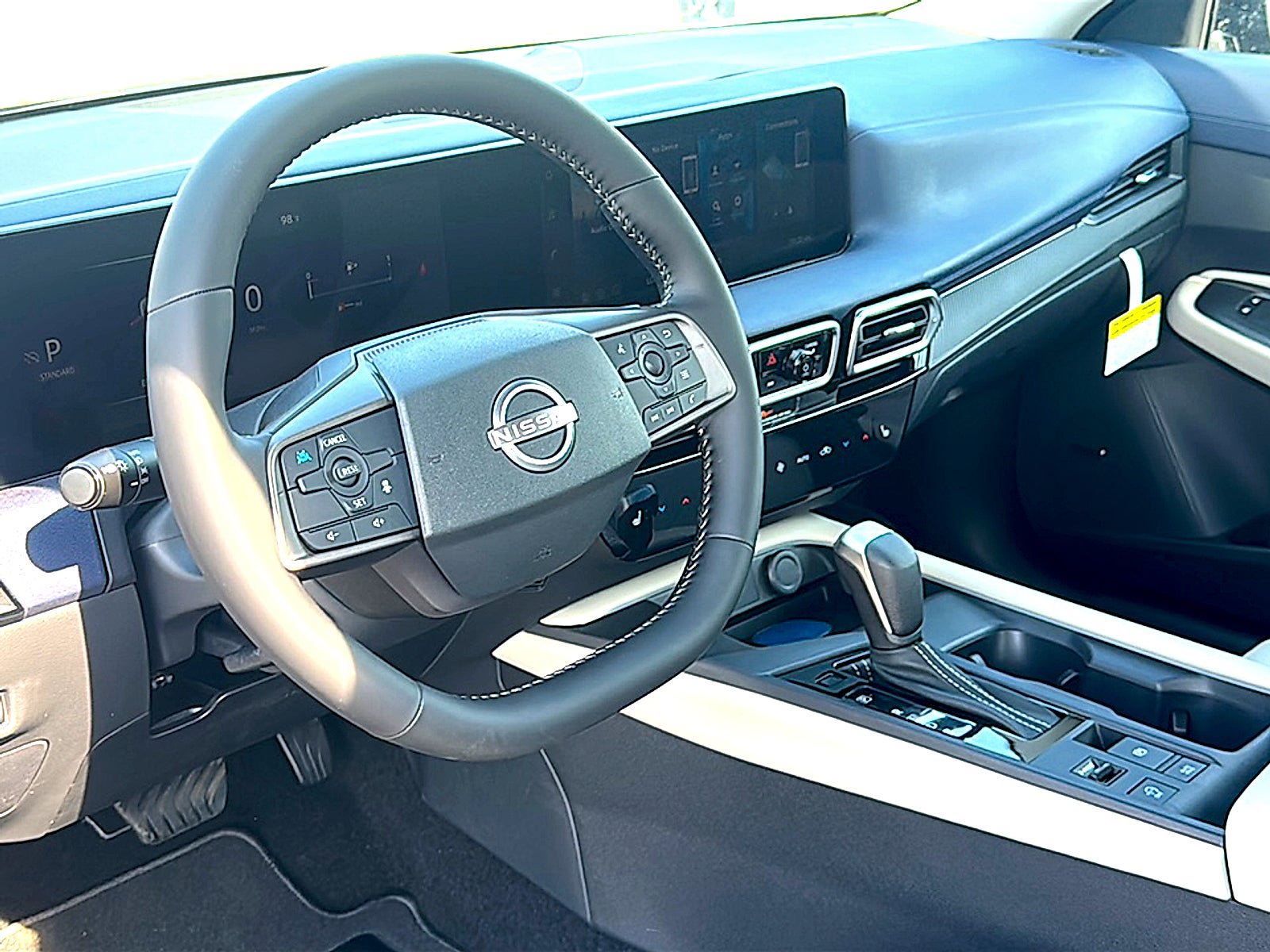 New 2027 Nissan Sentra SL w/ Floor Mat Package FWD image 9