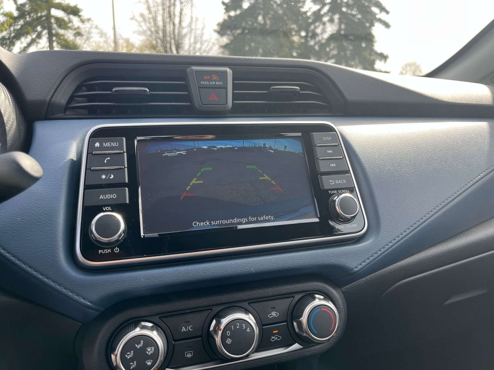 Used 2025 Nissan Versa SV image 24