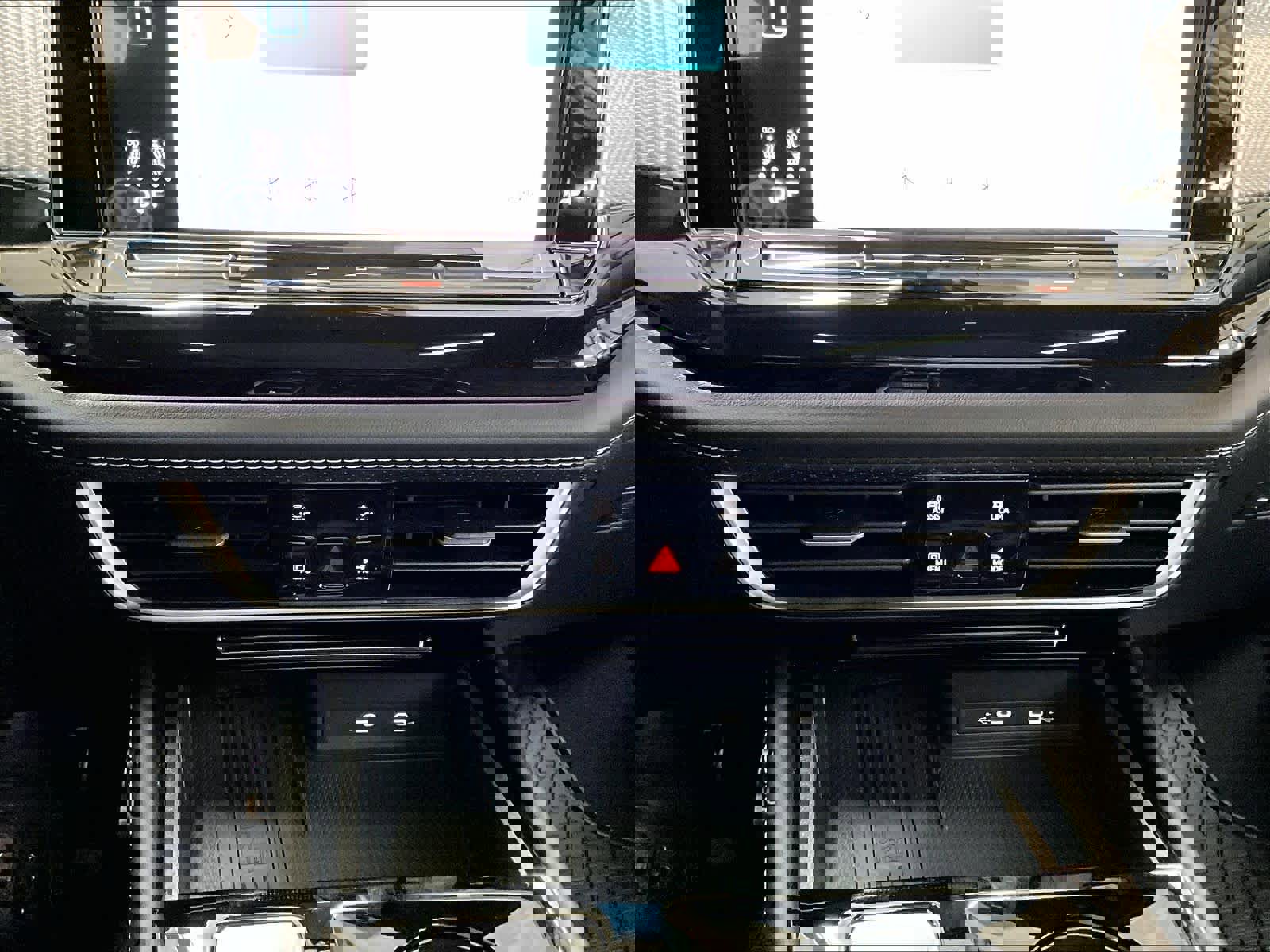 New 2026 Volkswagen Atlas Cross Sport SEL Premium R-Line image 21