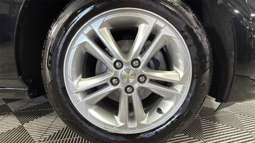 Used 2017 Chevrolet Cruze LT w/ Convenience Package image 31