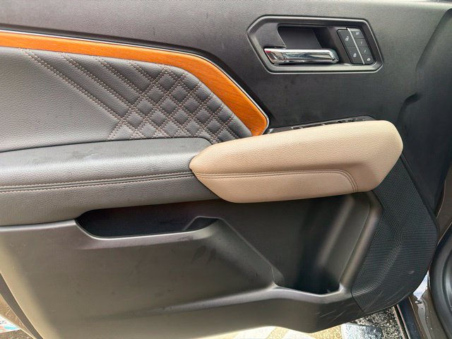 Used 2023 GMC Canyon Denali AWD/4WD image 12