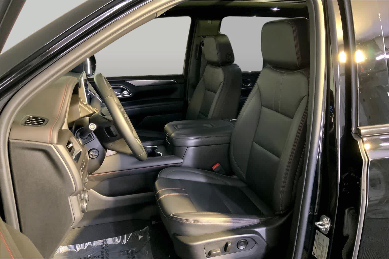 Used 2023 Chevrolet Tahoe RST w/ Luxury Package AWD/4WD image 9