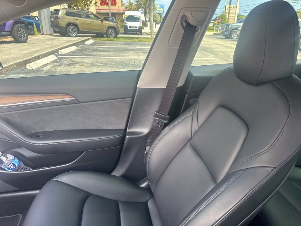 Used 2022 Tesla Model 3 Long Range image 13