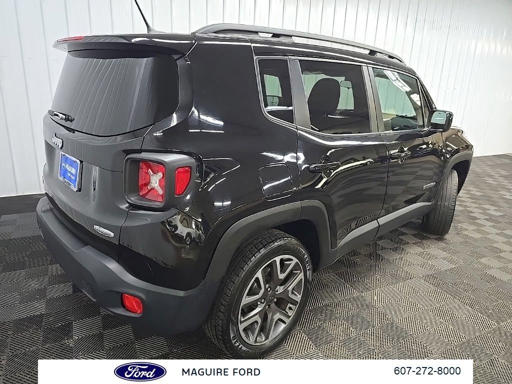 Used 2016 Jeep Renegade Latitude w/ Cold Weather Group AWD/4WD image 12
