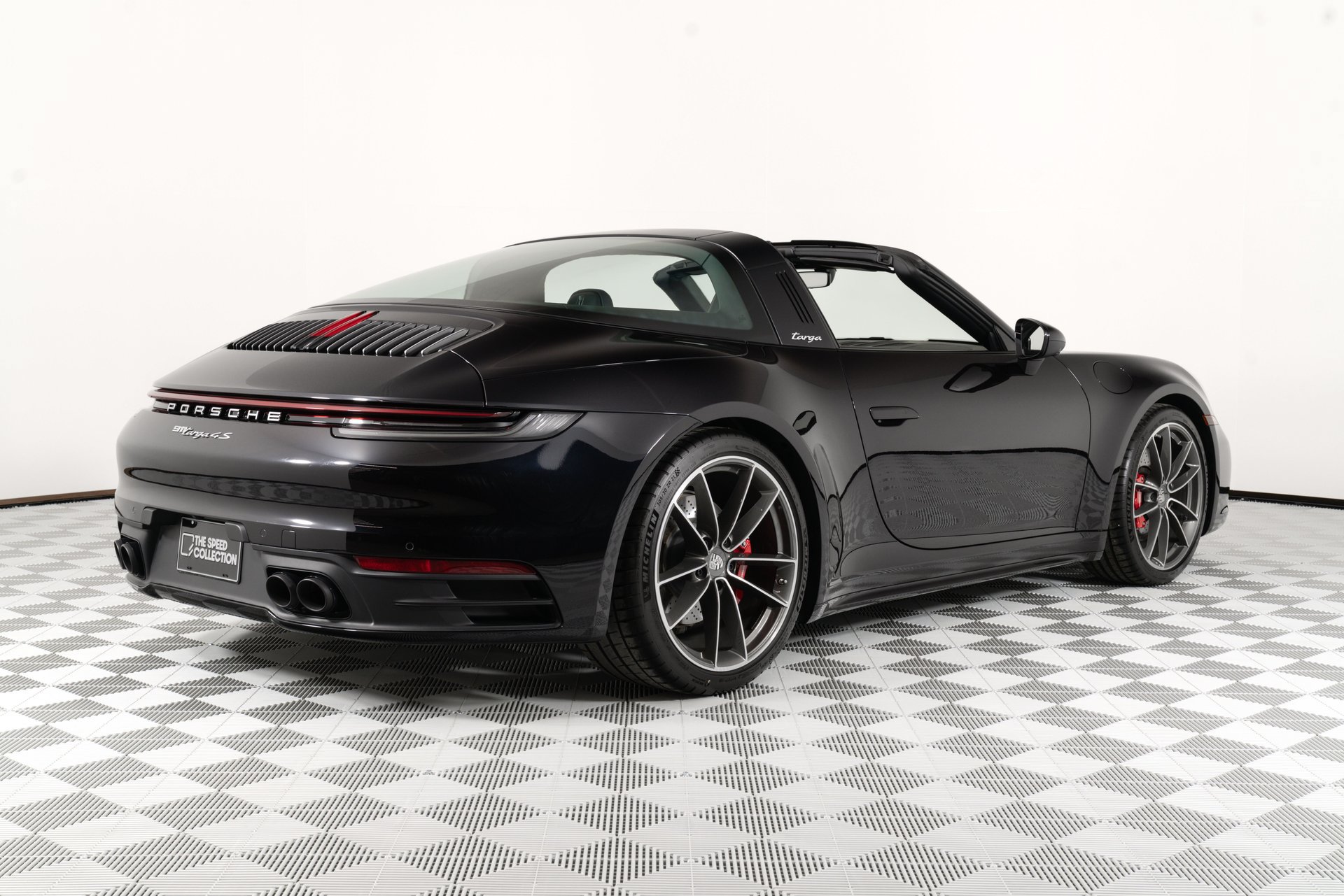 Used 2024 Porsche 911 Targa 4S w/ Premium Package AWD/4WD image 7