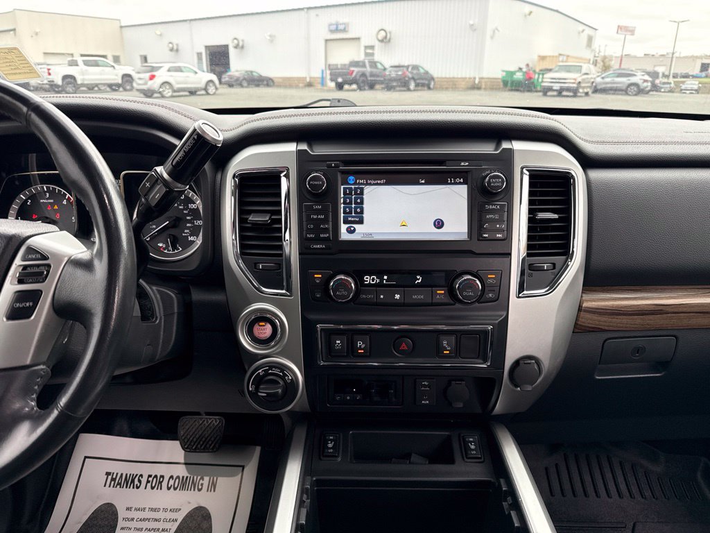 Used 2017 Nissan Titan SL AWD/4WD image 17