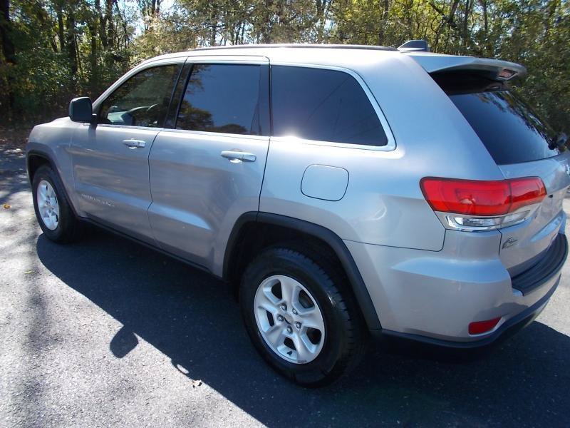 Used 2016 Jeep Grand Cherokee Laredo RWD image 5