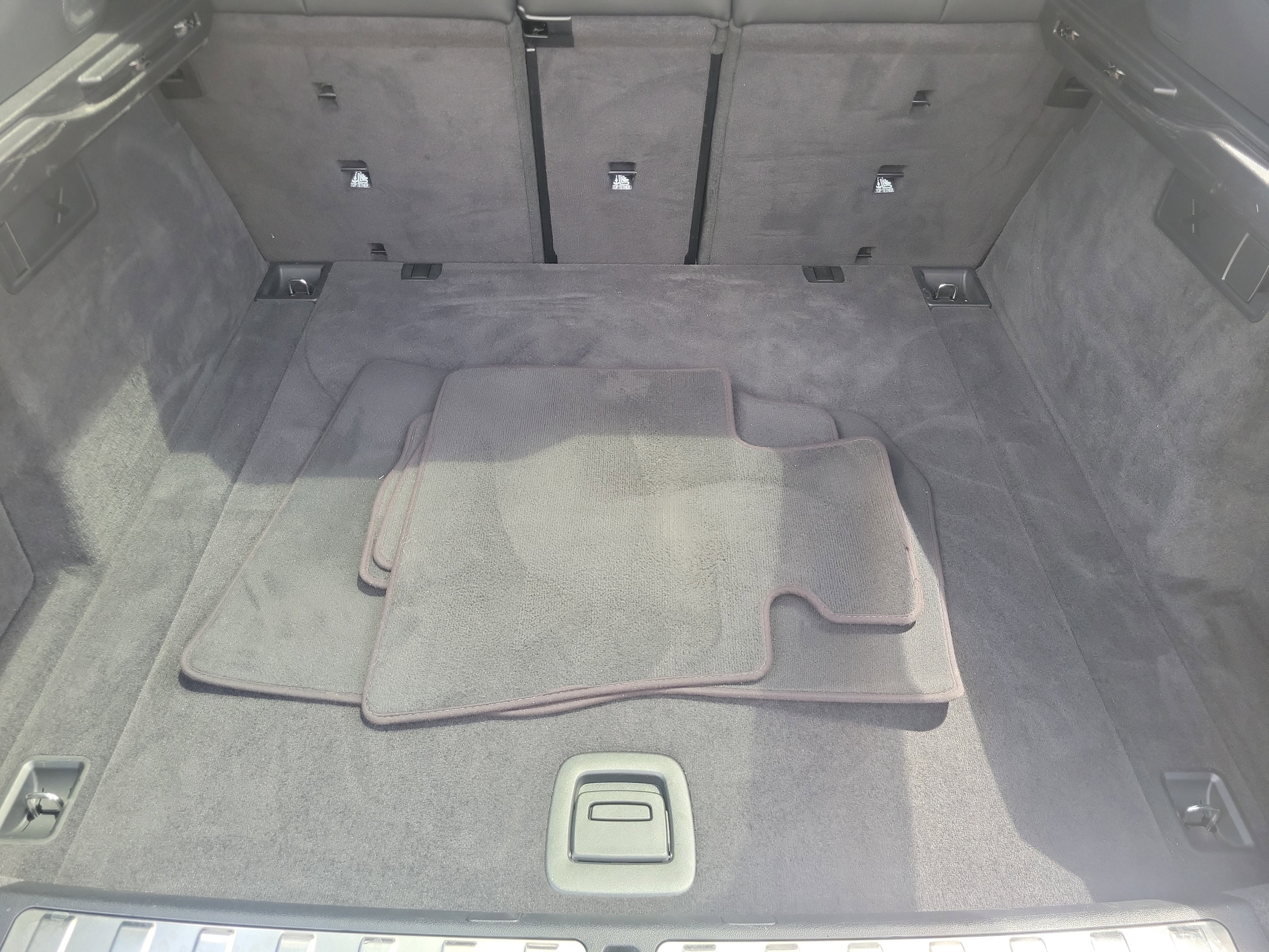 Used 2025 BMW X6 xDrive40i w/ Premium Package image 7