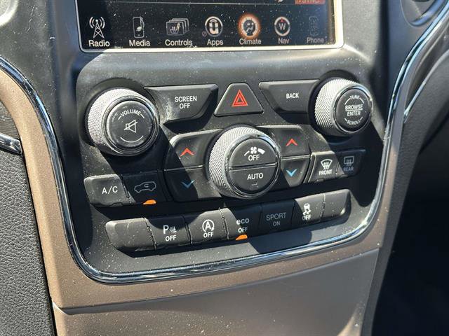 Used 2017 Jeep Grand Cherokee Limited AWD/4WD image 23