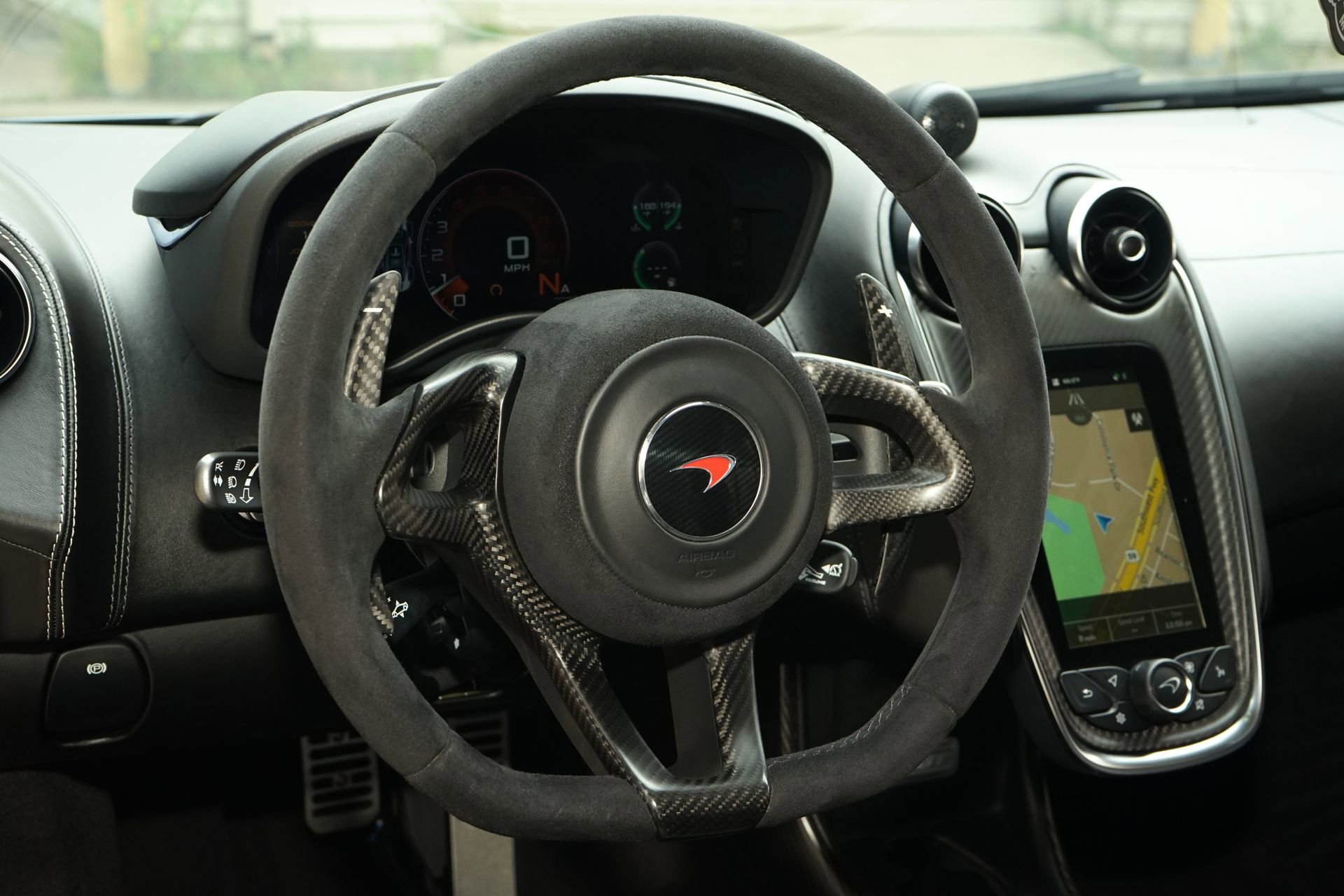 Used 2018 McLaren 570S image 15