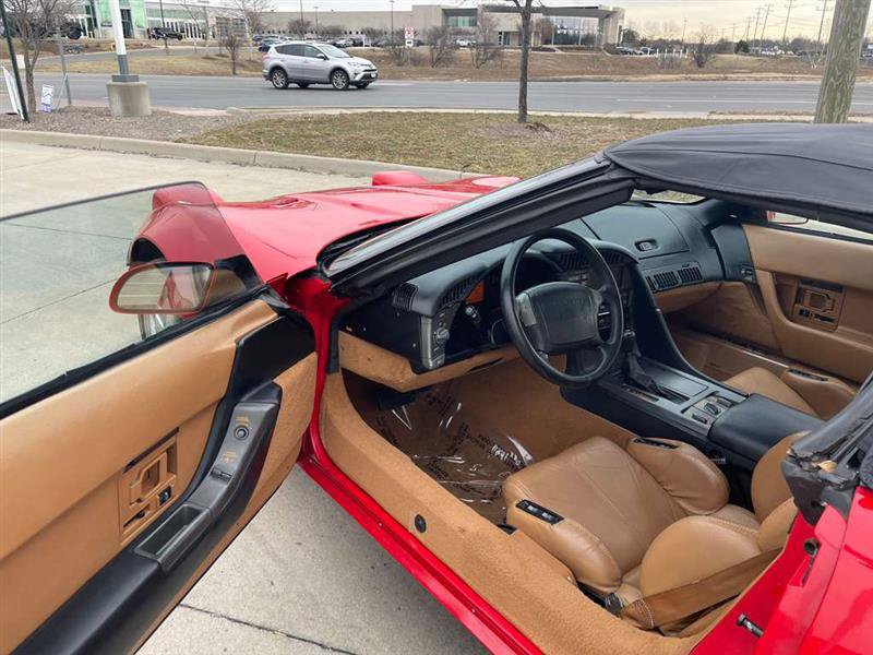 Used 1990 Chevrolet Corvette Convertible RWD image 64