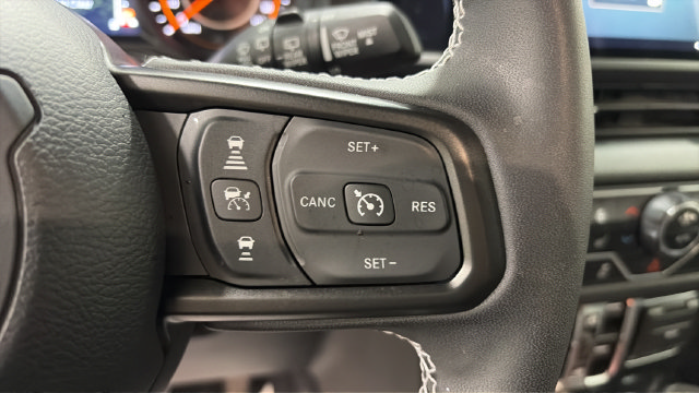 Used 2025 Jeep Wrangler Unlimited Sport AWD/4WD image 30