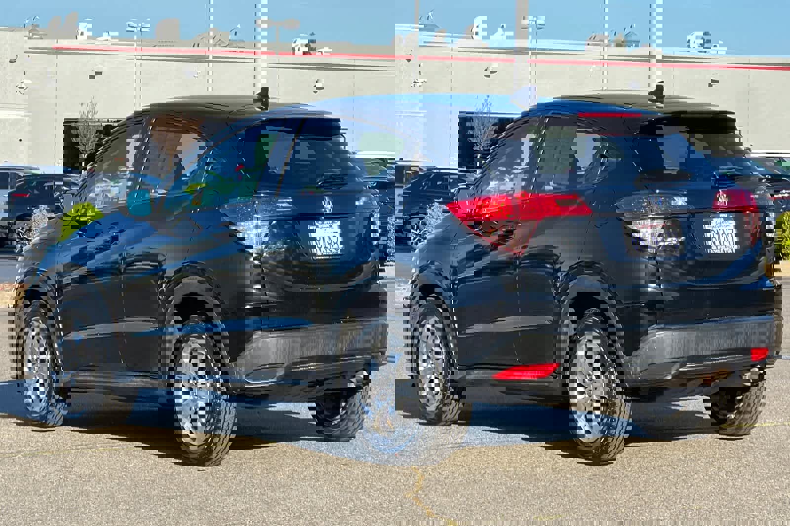 Used 2017 Honda HR-V EX image 7