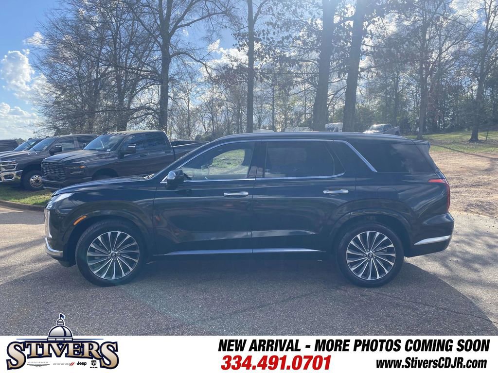 Used 2023 Hyundai Palisade Calligraphy image 5