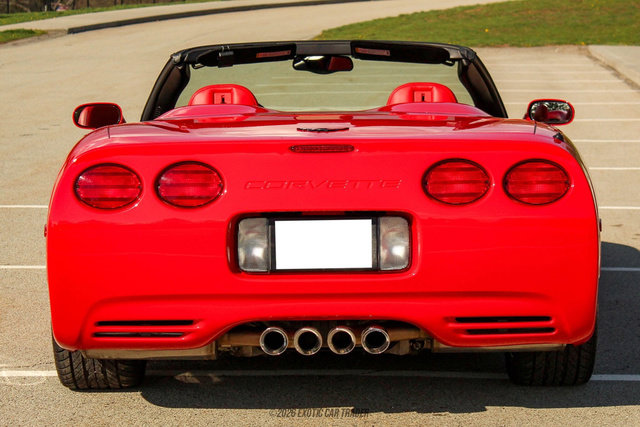 Used 2004 Chevrolet Corvette Convertible w/ Preferred Equipment Group image 7