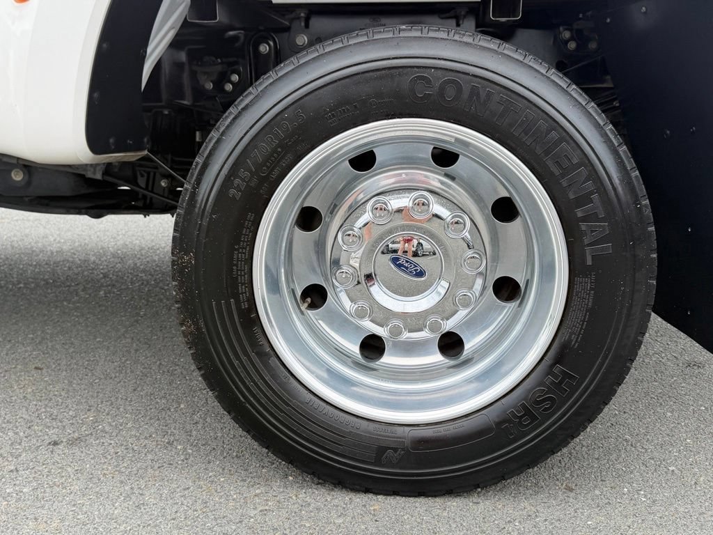 Used 2019 Ford F450 Platinum w/ Platinum Ultimate Package AWD/4WD image 11