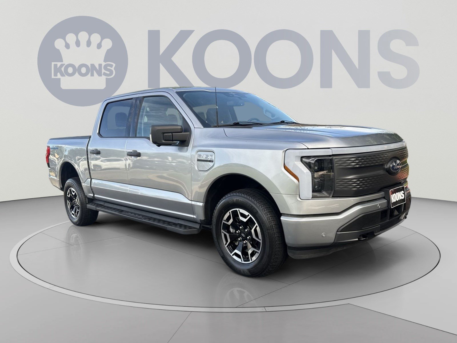 Used 2023 Ford F150 Lightning XLT AWD/4WD image 10