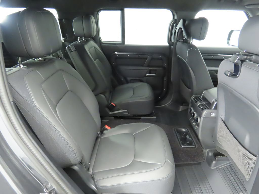 New 2025 Land Rover Defender 130 V8 image 24