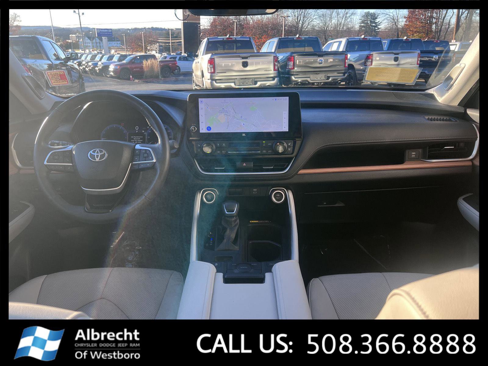 Used 2024 Toyota Grand Highlander Limited image 26