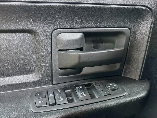 Used 2018 RAM 1500 Express w/ Express Value Package AWD/4WD image 14