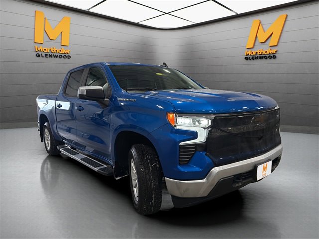 Used 2024 Chevrolet Silverado 1500 LT w/ Leather Package image 3