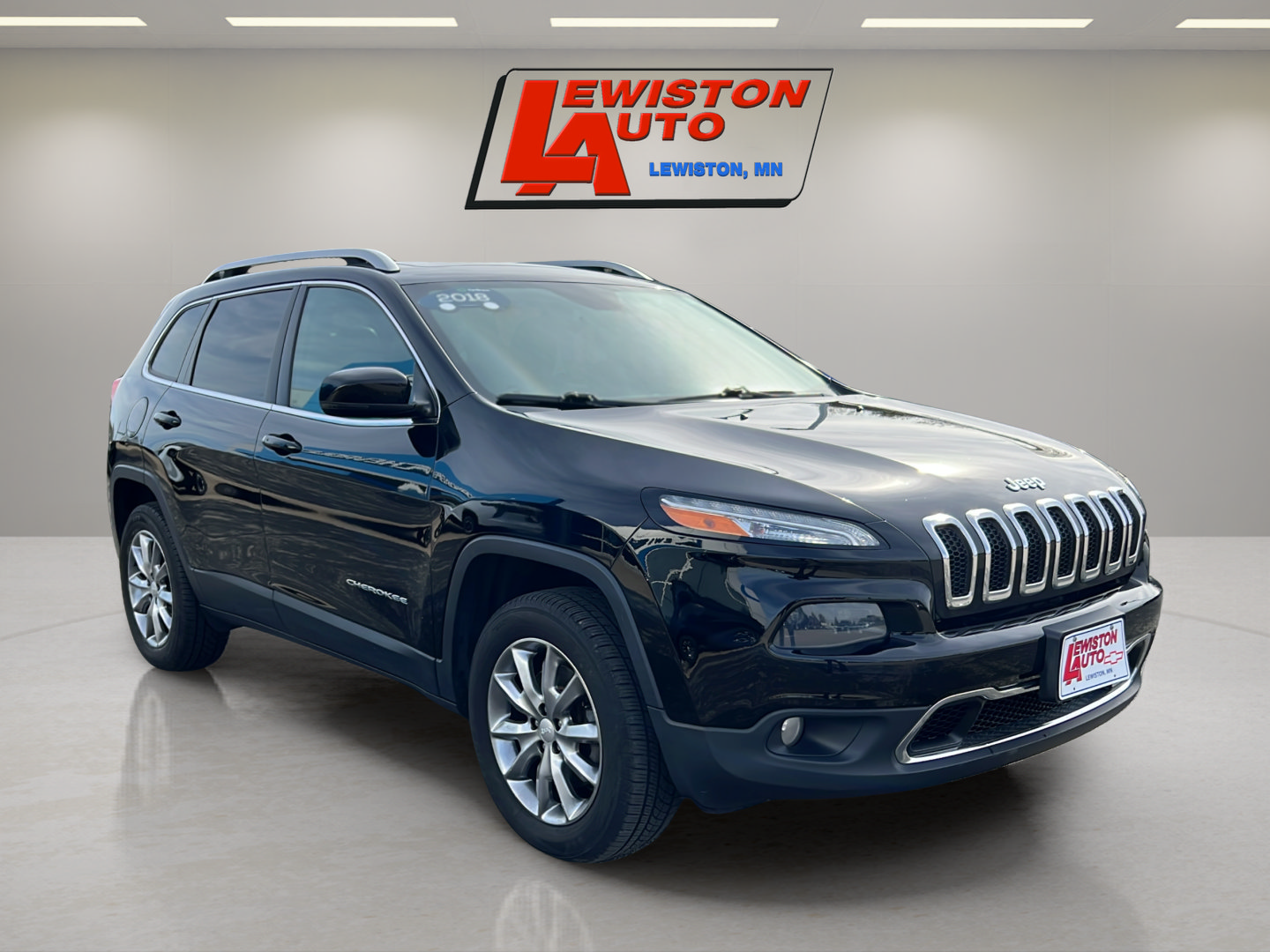 Used 2018 Jeep Cherokee Limited AWD/4WD image 14